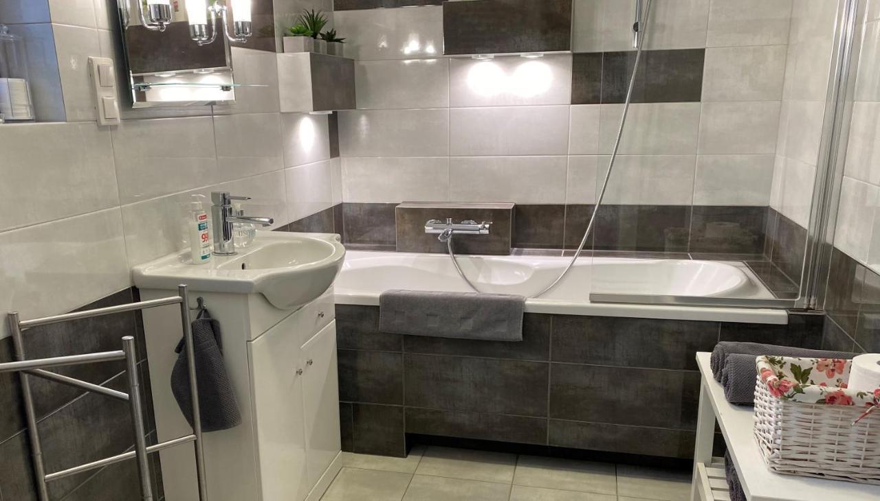 Apartament Bielany Kraków - realizujemy Bon Turystyczny Exterior foto