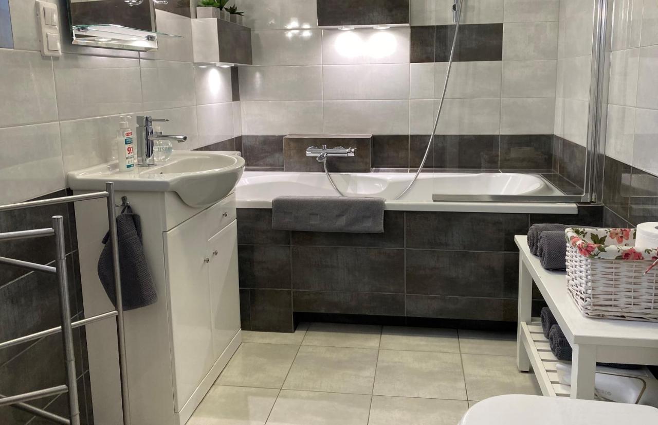 Apartament Bielany Kraków - realizujemy Bon Turystyczny Exterior foto